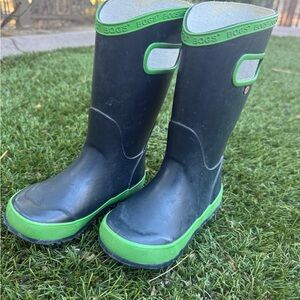 Bogs Kids Black and Green Rain Boots
